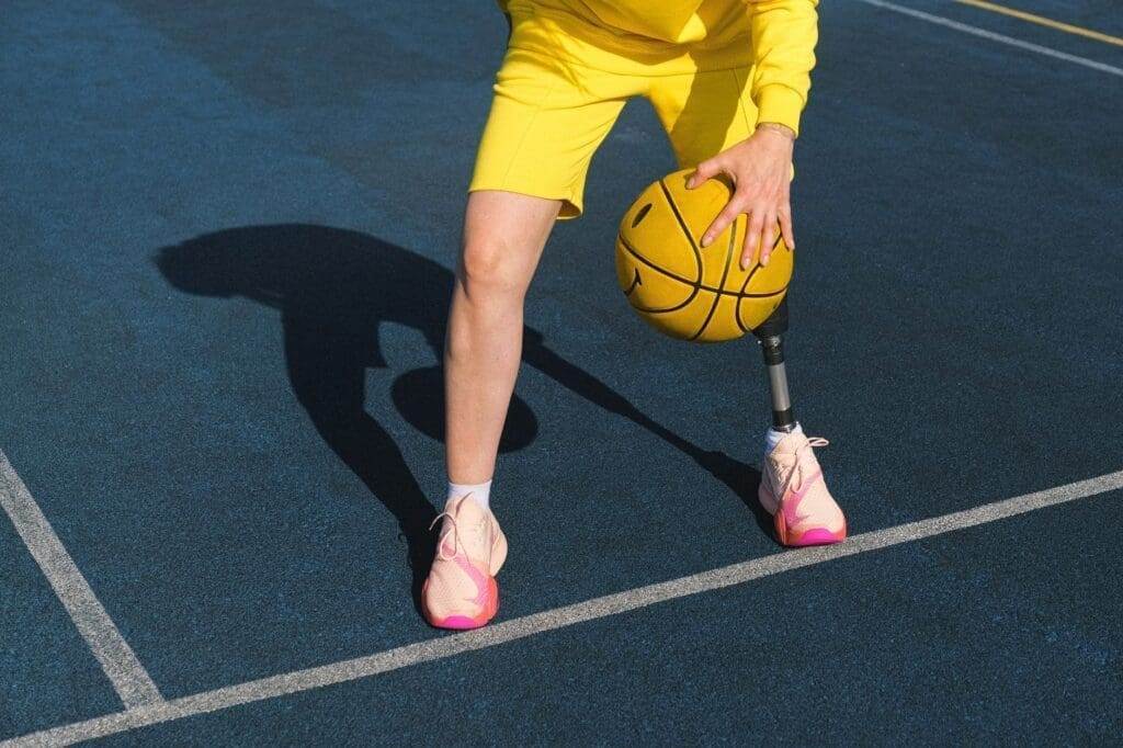 what are some of the physical benefits of playing basketball