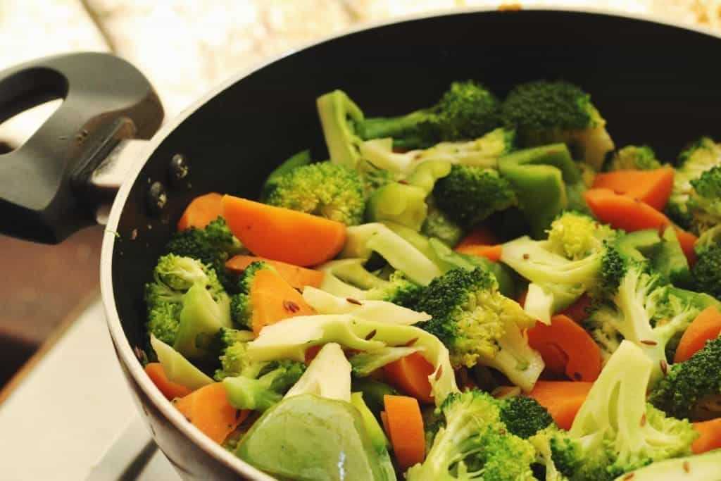 3 Best Foods to Make You Poop Instantly 3 Foods to make you poop