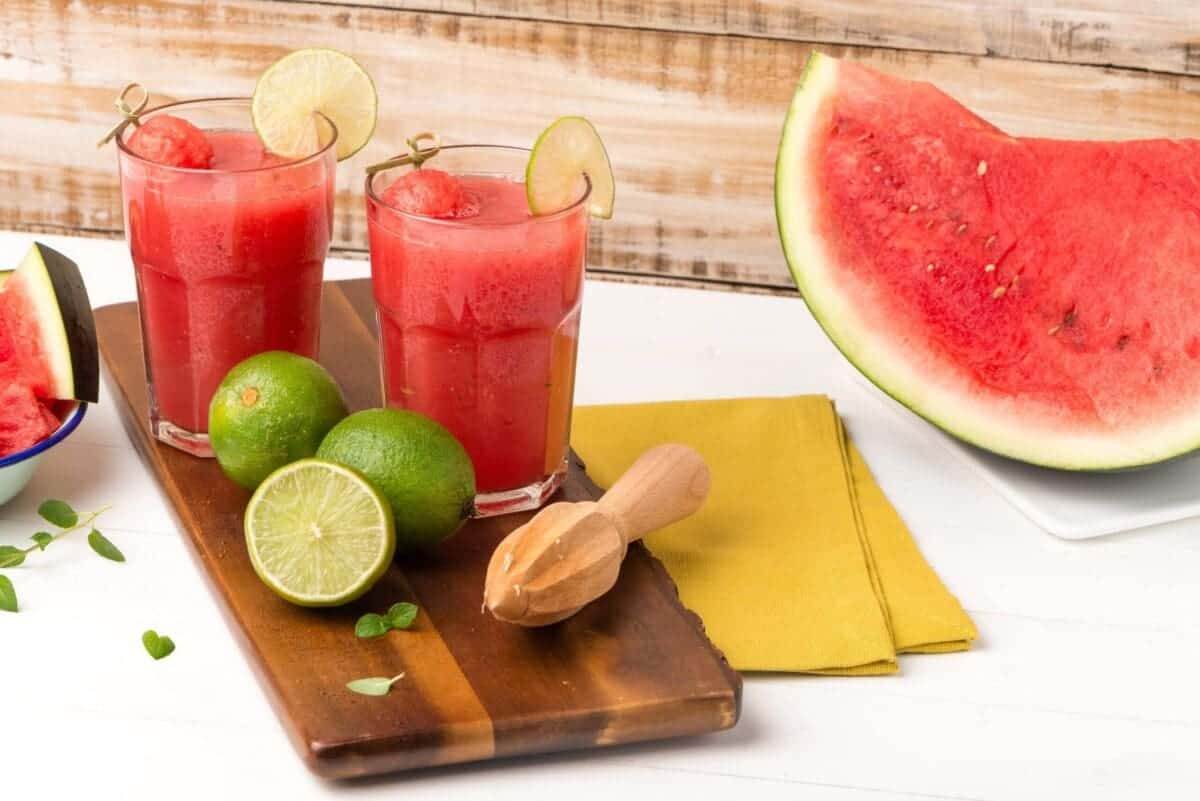 22627754 watermelon smoothies scaled