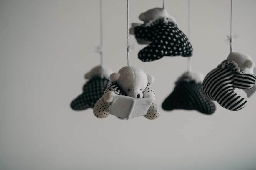 Black and white theme decoration for a newborn.