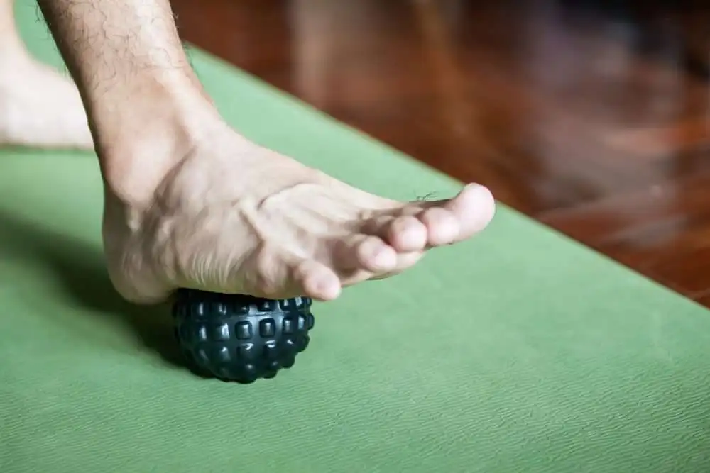 How to Cure Plantar Fasciitis in 1 Week: 10 Best Options 7 shutterstock 1465562594